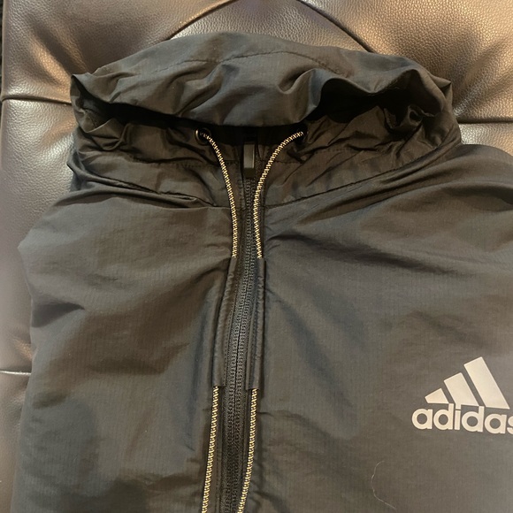 Adidas running windbreaker - Picture 2 of 4
